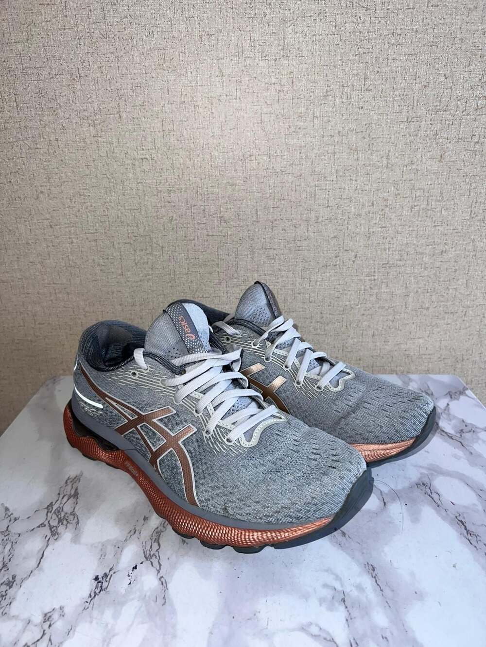 ASICS Women's Gel-Nimbus 24 Running Shoes Gray Rose Gold Size 8.5